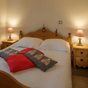 https://dvacances-residence-les-tavaillons.hotels-rhonealpes.com